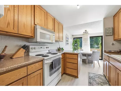 Kitchen - 2635 E Wilshire Dr, Eugene, OR 97405 photo 4 of 4