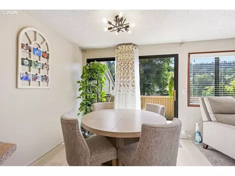 Dining - 2635 E Wilshire Dr, Eugene, OR 97405 photo 3 of 3