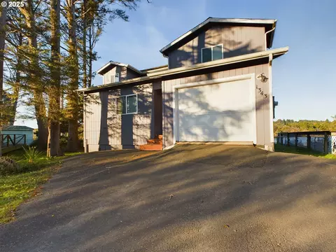 1343 SE 2nd Ct, Lincoln City, OR 97367