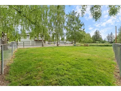 Exterior - 1649 NE Kane Dr, Gresham, OR 97030 photo 3 of 3