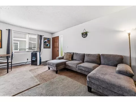 Living - 1649 NE Kane Dr, Gresham, OR 97030 photo 1 of 2