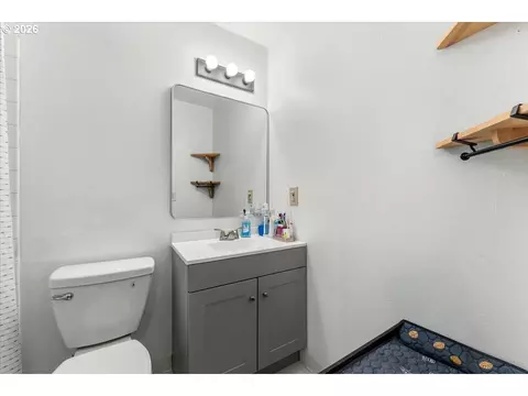 Bath - 1649 NE Kane Dr, Gresham, OR 97030 photo 2 of 2