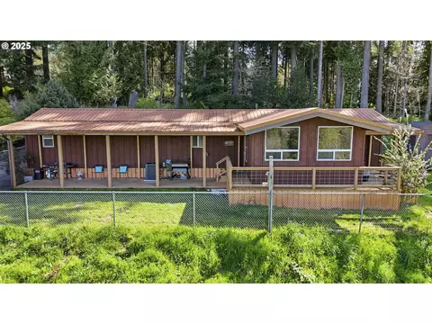 26748 Wonderly Rd, Rainier, OR 97048