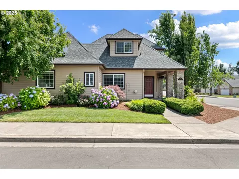 3301 Parker Ln, Springfield, OR 97477