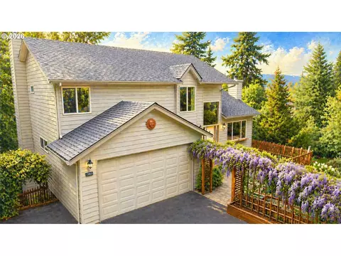 15915 SE Monner Rd, Happy Valley, OR 97086