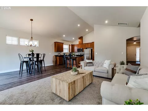 Other - 908 Pennington Ct, Eugene, OR 97404 photo 3 of 7