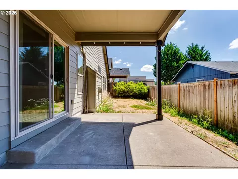 Exterior - 908 Pennington Ct, Eugene, OR 97404 photo 4 of 6