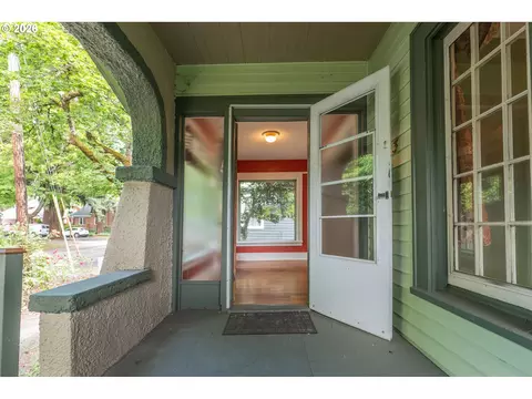 Exterior - 1223 Washington St, Eugene, OR 97401 photo 3 of 6