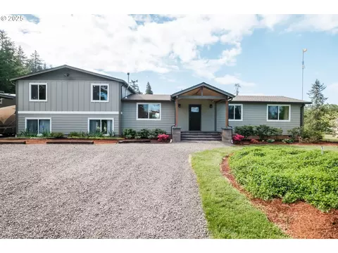 40712 Lacomb Dr, Lebanon, OR 97355