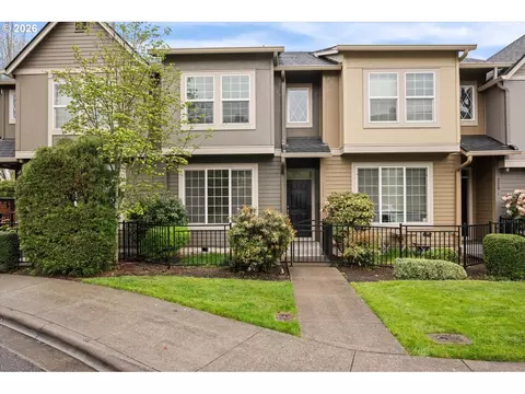2283 NW Oak Knoll Pl, Beaverton, OR 97006