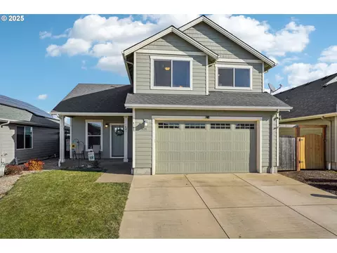 1634 SE Osoberry St, Dallas, OR 97338