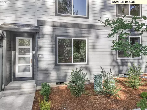 153 NW Mawrcrest Ave, Gresham, OR 97030 photo 2