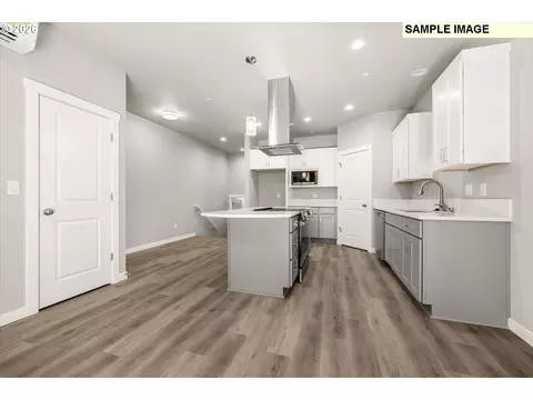 153 NW Mawrcrest Ave, Gresham, OR 97030 photo 5