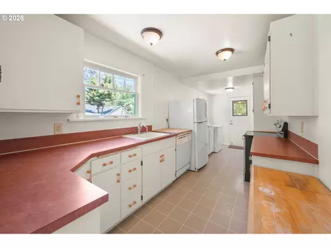Other - 965 Polk St, Eugene, OR 97402 photo 4 of 7