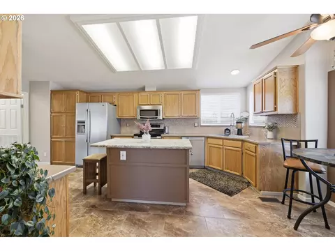 3220 Crescent Ave #33, Eugene, OR 97408 photo 11