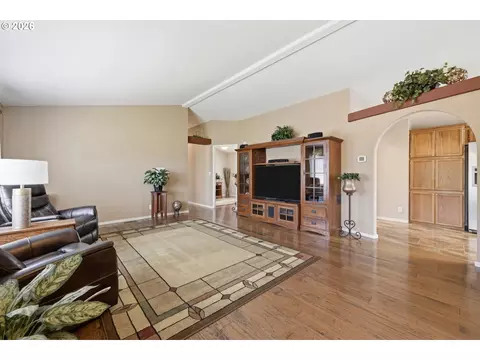 3220 Crescent Ave #33, Eugene, OR 97408 photo 3
