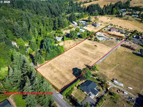 View/Area - 21901 SE Borges Rd, Damascus, OR 97089 photo 2 of 5