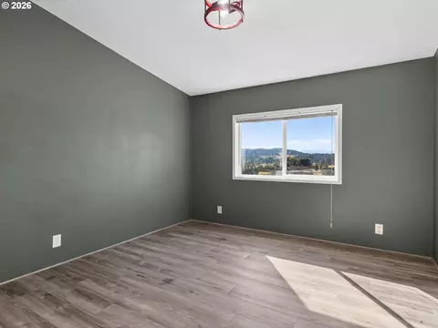 Bedroom - 21901 SE Borges Rd, Damascus, OR 97089 photo 6 of 9