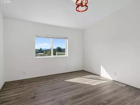 Bedroom - 21901 SE Borges Rd, Damascus, OR 97089 photo 4 of 9