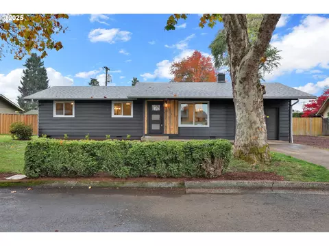 3708 Gilham Rd, Eugene, OR 97401