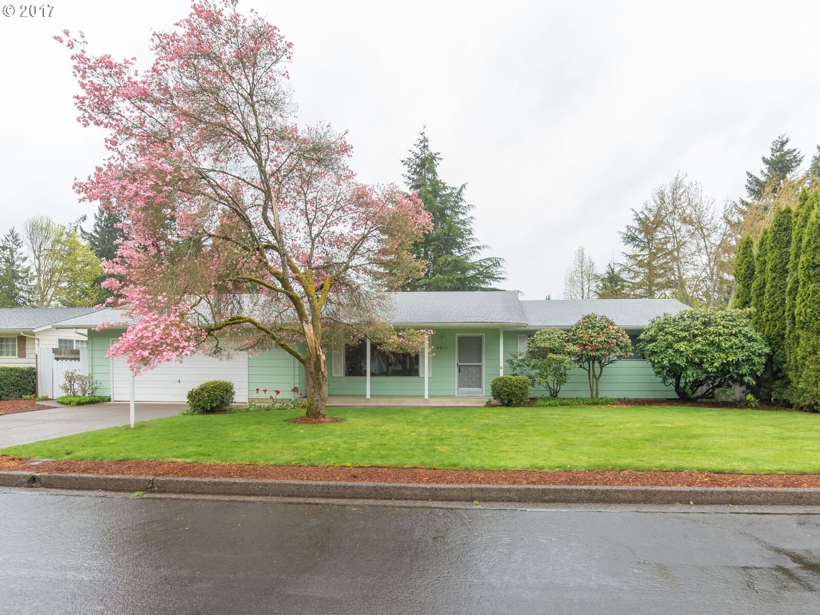 4470 Corona St, Eugene, OR 97404 photo 1