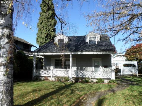 440 1st St, Gladstone, OR 97027 photo 1
