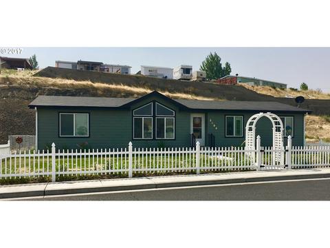 3084 SW River View Dr, Pendleton, OR 97801 photo 1