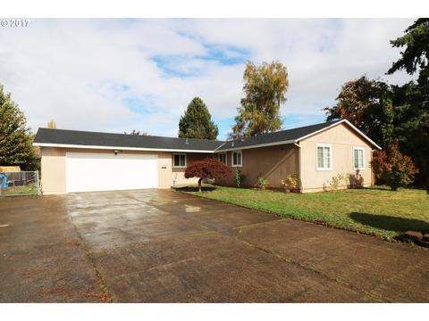 384 S Dogwood Dr, Cornelius, OR 97113 photo 1