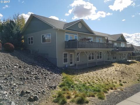 822 N Main St, Pendleton, OR 97801 photo 1