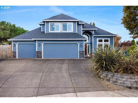 19573 Toni Ct, Oregon City, OR 97045
