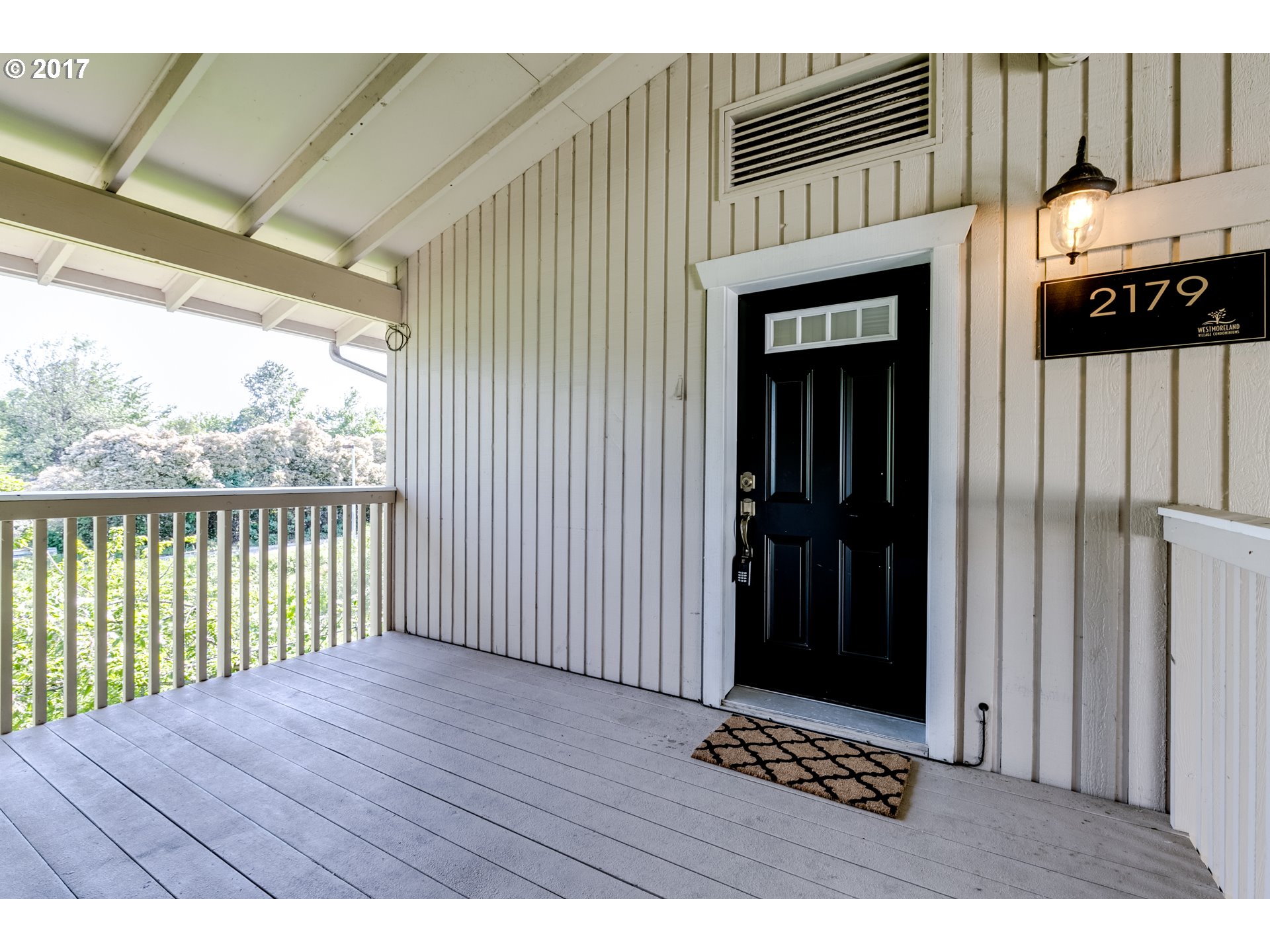2179 W 15th Ct, Eugene, OR 97402 photo 1