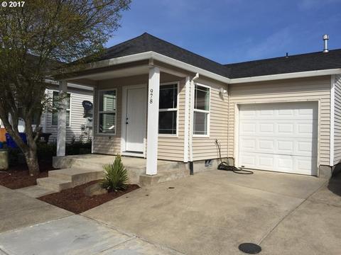 978 SW Junction Pl, Gresham, OR 97080 photo 1