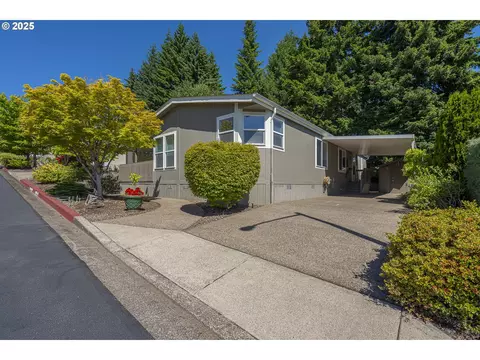 1630 Wallace Rd #9, Salem, OR 97304