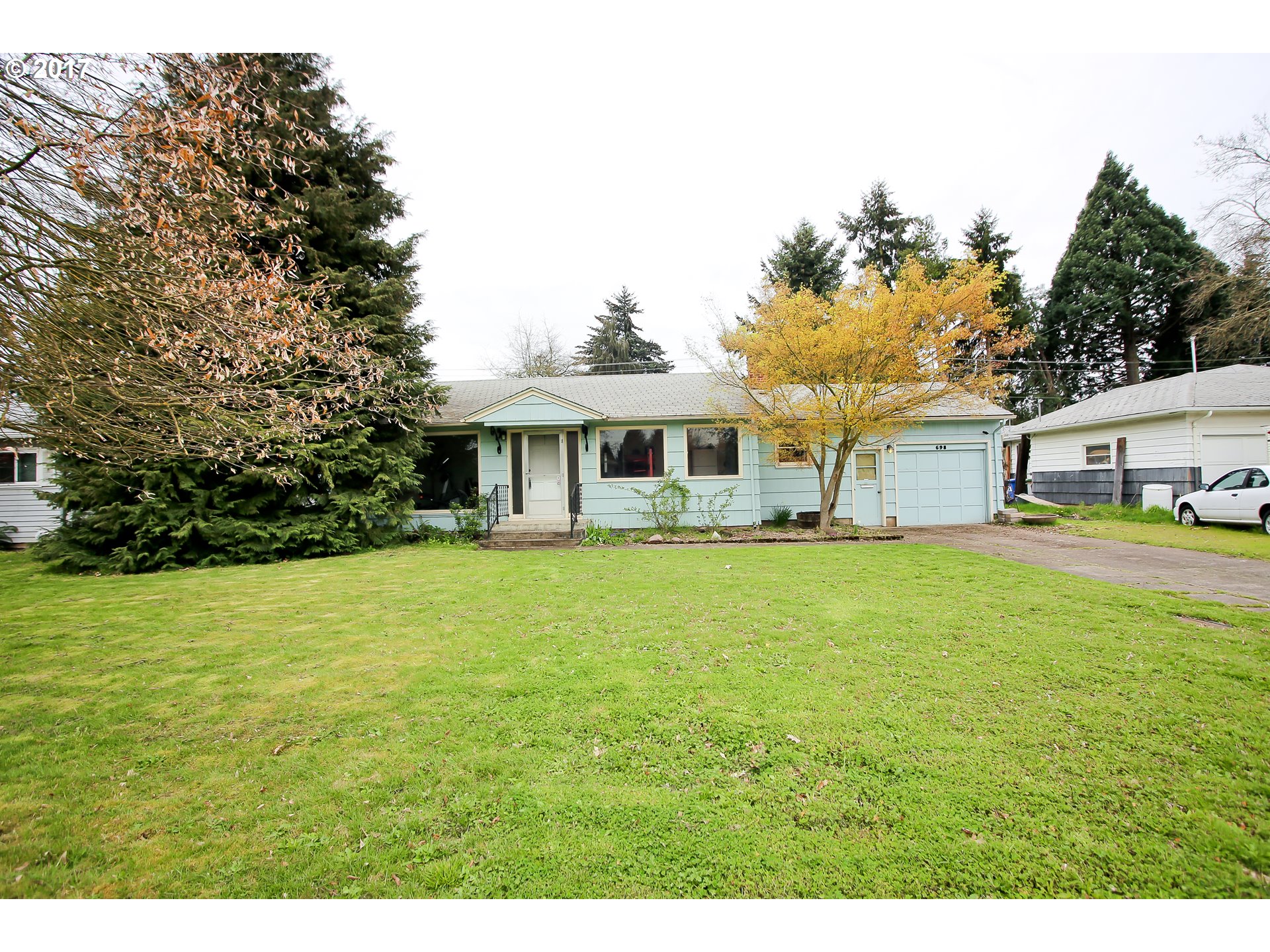 698 Baxter St, Eugene, OR 97402 photo 1