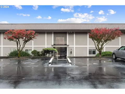 750 1st St #E31, Lake Oswego, OR 97034