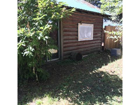697 N 10th Ave, Elgin, OR 97827 photo 1