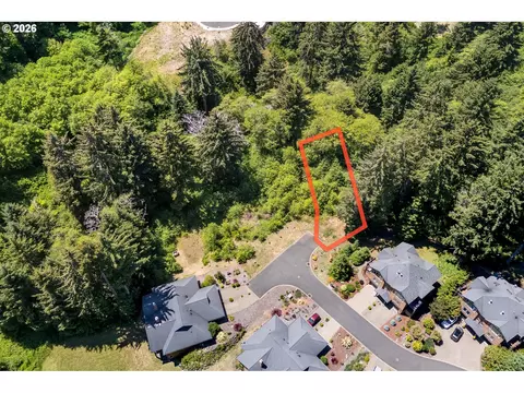 3061 NE Cascara Ct, Lincoln City, OR 97367
