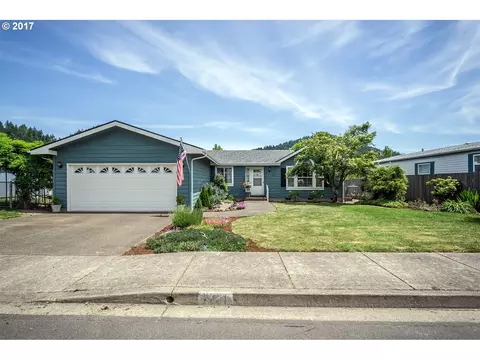 1221 S 57th Pl, Springfield, OR 97478 photo 1