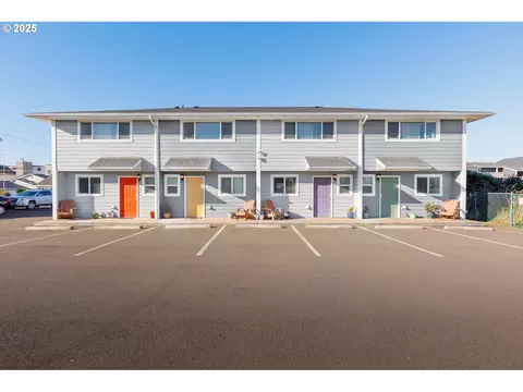 129 SW Dolphin St, Newport, OR 97365