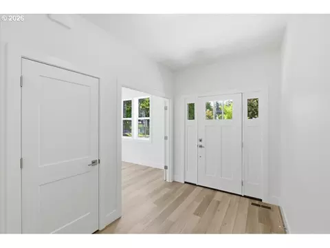 Entry Way - 2147 NE Spitz Rd, Canby, OR 97013 photo 1 of 1