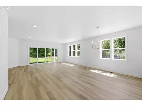 Living - 2147 NE Spitz Rd, Canby, OR 97013 photo 4 of 7