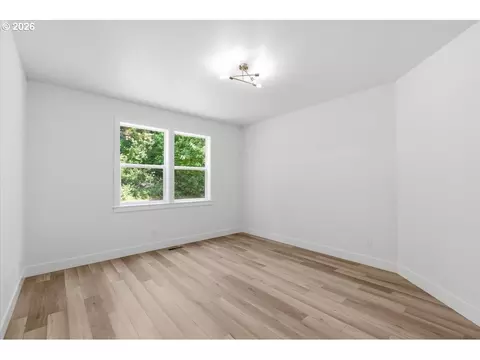 Bedroom - 2147 NE Spitz Rd, Canby, OR 97013 photo 1 of 9