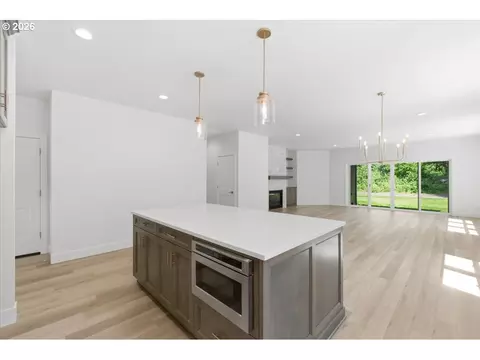 Living - 2147 NE Spitz Rd, Canby, OR 97013 photo 1 of 7