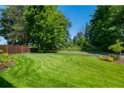 Exterior - 2147 NE Spitz Rd, Canby, OR 97013 photo 8 of 9