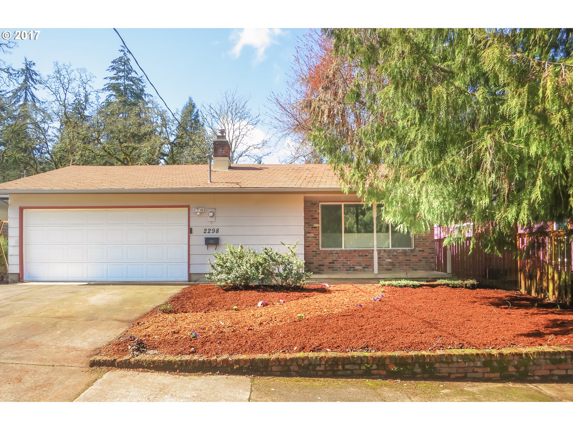 2298 Cleveland St, Eugene, OR 97405 photo 1