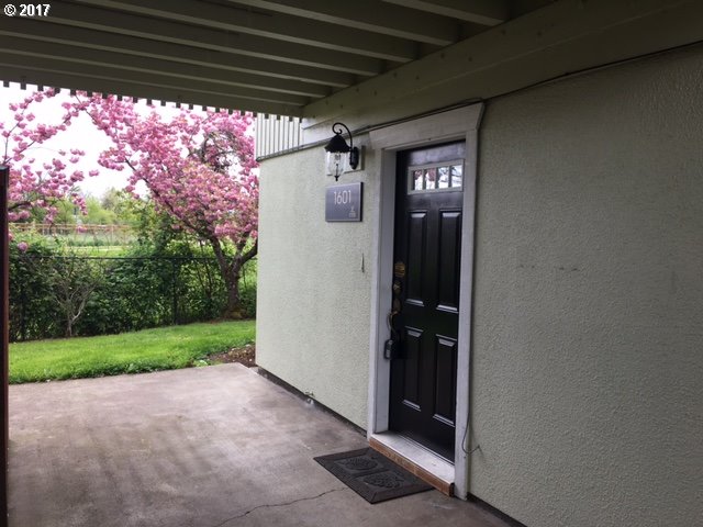 1601 Garfield Pl, Eugene, OR 97402 photo 1