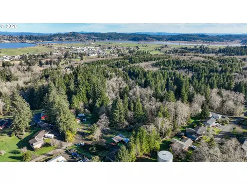 vl lyngstad heights ln, Astoria, OR 97103