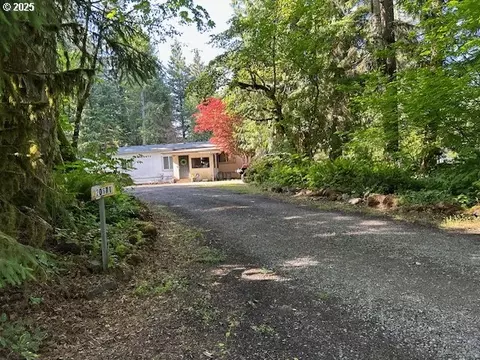 20671 SE Greenleaf Dr, Sandy, OR 97055