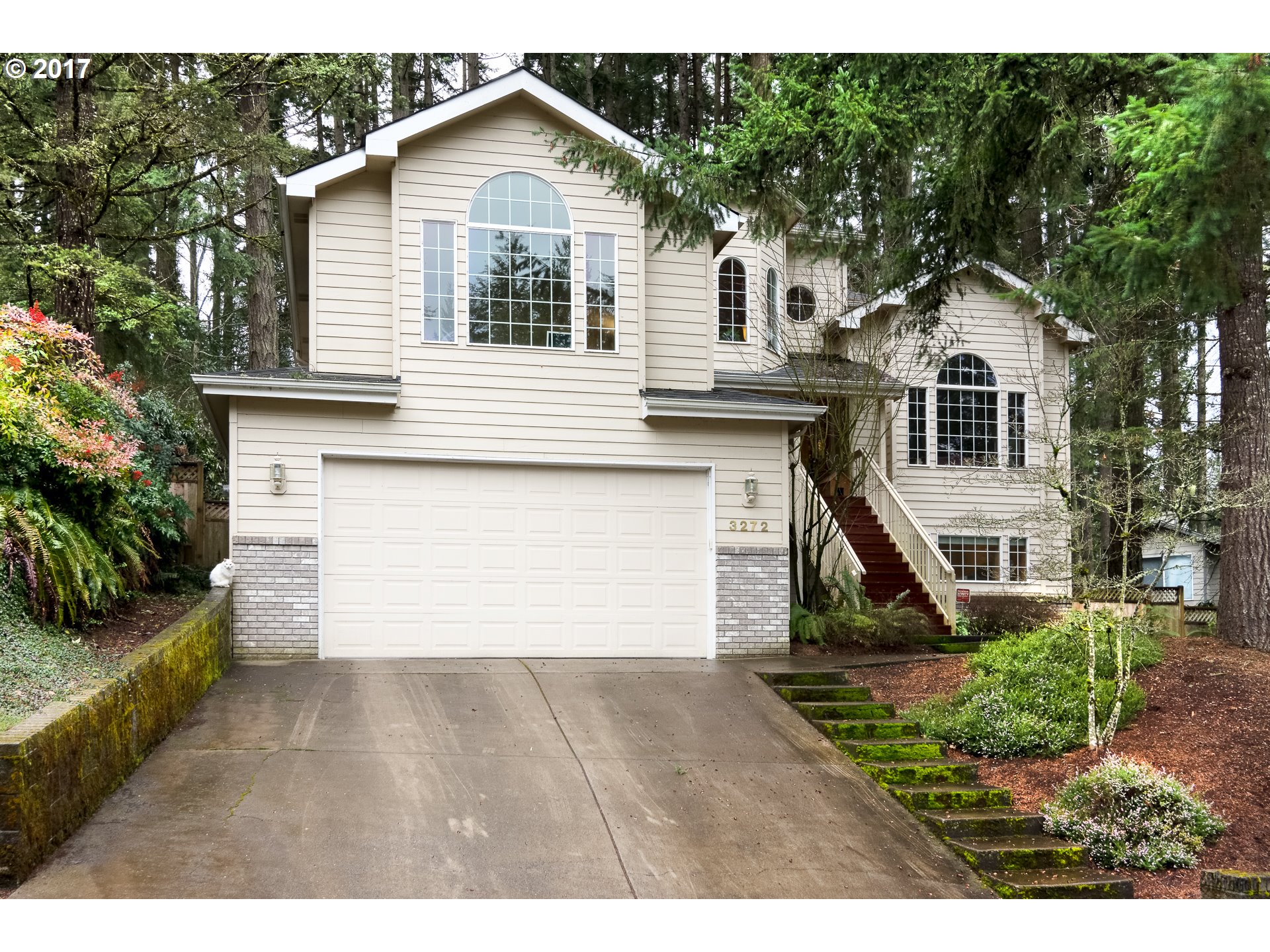 3272 Stoney Ridge Rd, Eugene, OR 97405 photo 1