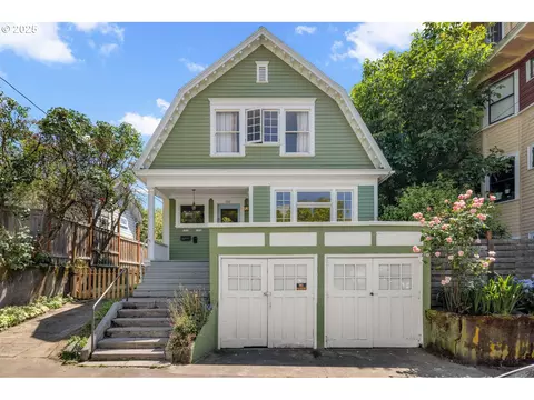 1316 SE Ash St, Portland, OR 97214
